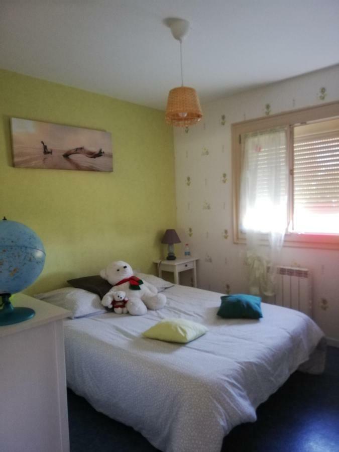 Chambre au calme à la campagne avec piscine idéale étape ou déplacement pro Vaux-sur-Vienne Esterno foto